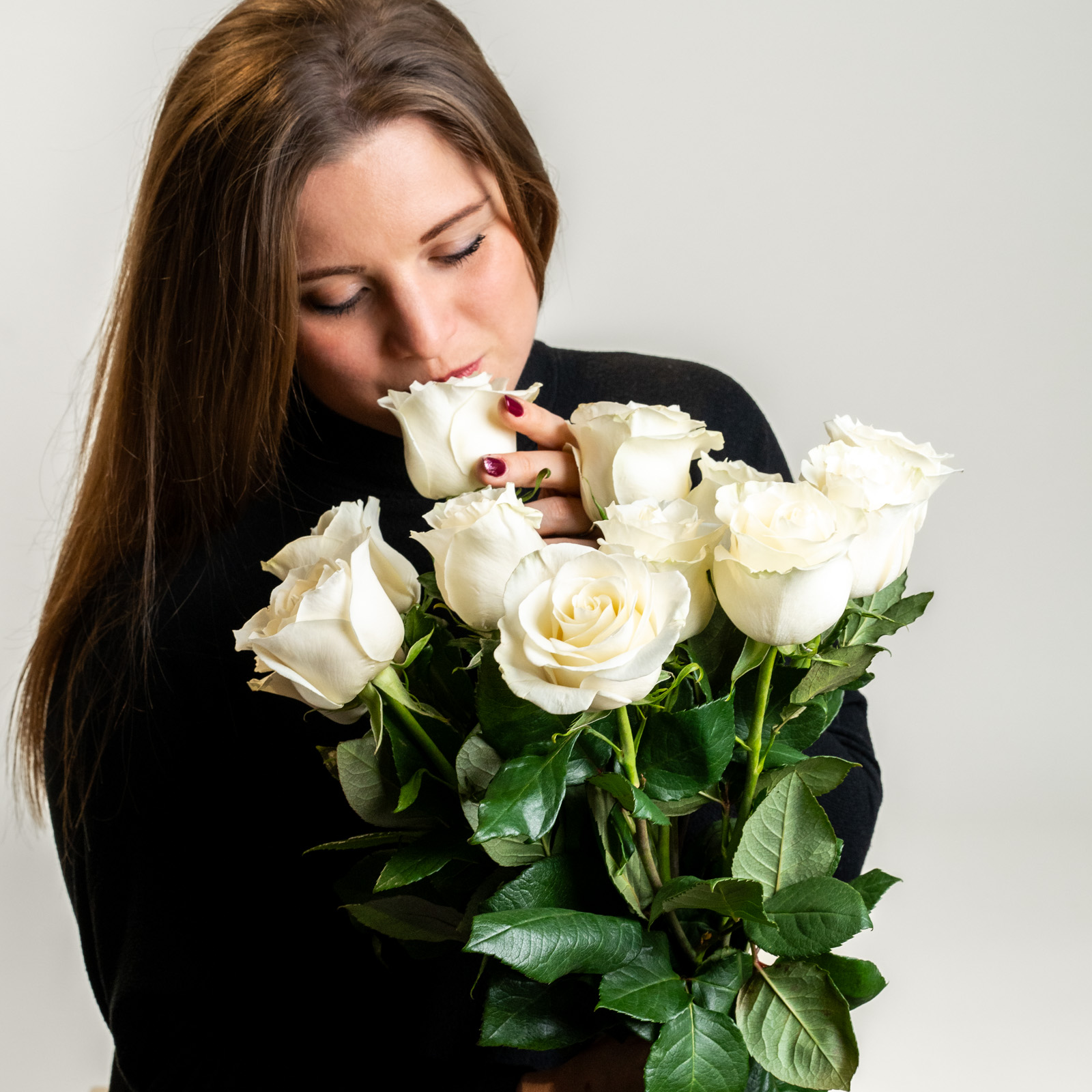 efiori-Dozzina-di-rose-bianche-Donna